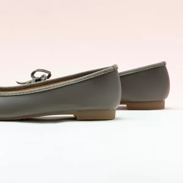 C.Paravano Women's Flats | Ballet Flats for Women | Flat Shoes | Dressy Shoes for Women | Round Toe Flats | Soft Leather Shoes Women