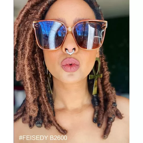 FEISEDY Retro Square Polarized Sunglasses Women Men Vintage Minimalist Shades B2600Champagne Crystal