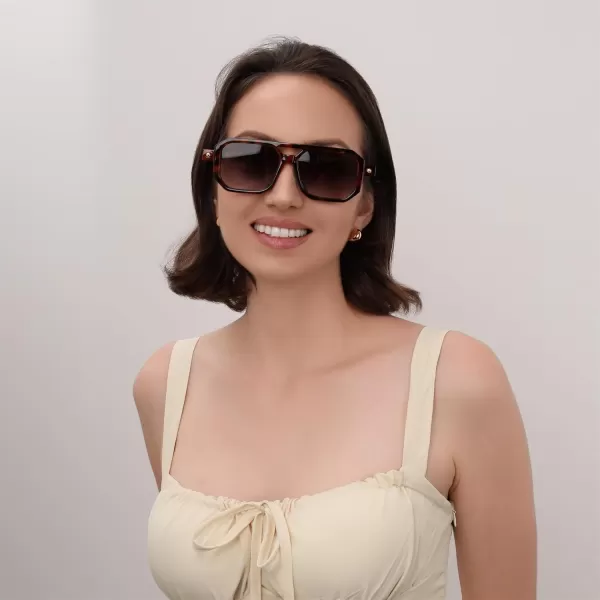 FEISEDY Vintage Square 70s Flat Aviator Sunglasses Women Men Classic Retro Stylish Frame UV400 Sunglasses B2622012 Brown Tortoise Frame  Gradient Tea Lens