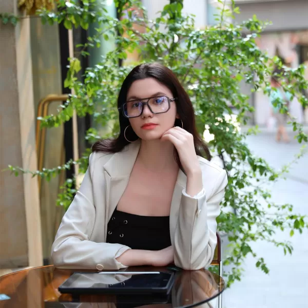 FEISEDY Vintage Square Blue Light Blocking Glasses Women Men 70s Flat Aviator Glasses Computer Anti Glare B0062Transparent Grey