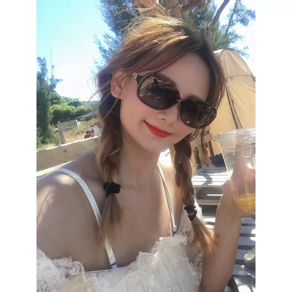 FEISEDY Vintage Square Polarized Sunglasses for Women UV400 Travel Driving Fashion Arcuate Sunglasses B2526Leopard