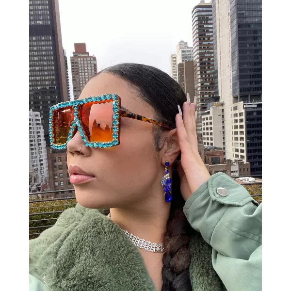 FEISEDY Oversized Sparkling Crystal Sunglasses Disco Diamond Flat Top Fashion Square Large Shades B2782006 Blue Diamond  Gradual Yellow Lens
