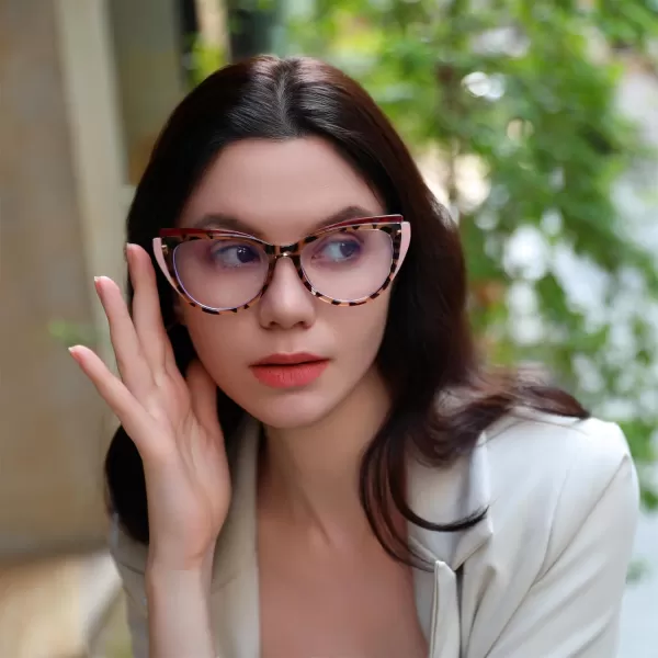 FEISEDY Women Cateye Blue Light Blocking Glasses Fake Nerd Clear Computer Eyewear TR Fashion Frame B0040Redpink Leopard