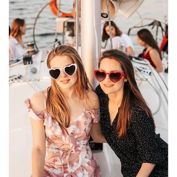 FEISEDY Love Heart Shaped Sunglasses for Women Trendy Retro Cat Eye Mod Style Stylish Glasses B2336005 Red  Gradient Grey Lens