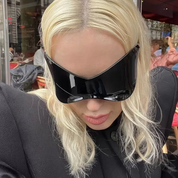 FEISEDY Oversized Shield Futuristic Sunglasses for Women Men Alien Fashion Y2K Wrap Around Visor Sun Glasses Shades B9101Brown