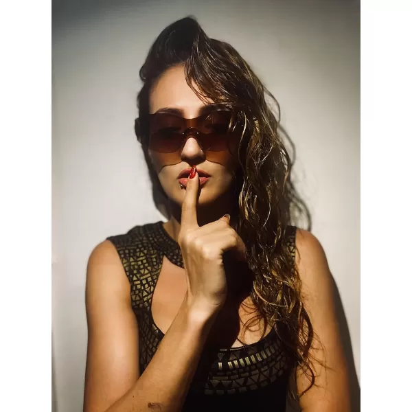 FEISEDY Rimless Wrap Around Y2K Sunglasses For Women Men Fashion Oversized Shield Frameless Sun Glasses B4119BlackBrown