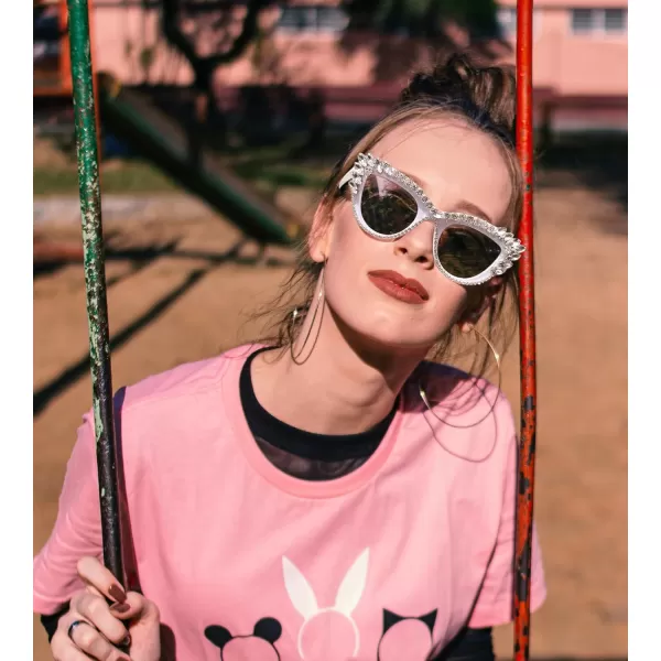 FEISEDY Retro Cat Eye Women Sunglasses Crystal Rhinestone Sparkling Bejewelled Vintage Sunnies B4075White