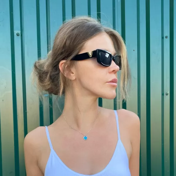 FEISEDY Small Rectangle Sunglasses for Women Men Vintage Trendy Y2K Rectangular Sunglasses B9066Black