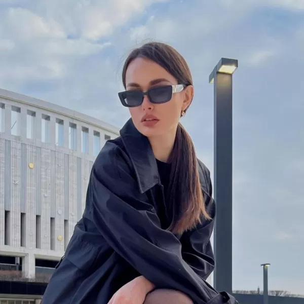 FEISEDY Small Rectangle Sunglasses for Women Men Vintage Trendy Y2K Rectangular Sunglasses B9066Black  Transparentbrown