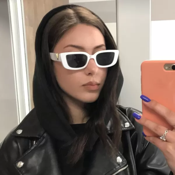 FEISEDY Small Rectangle Sunglasses for Women Men Vintage Trendy Y2K Rectangular Sunglasses B9066White