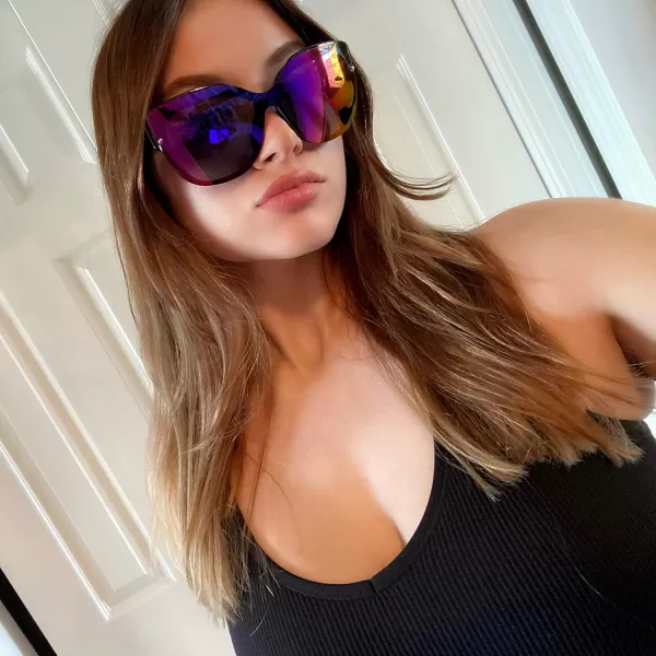 FEISEDY Cat Eye Sunglasses Polarized for Women MenRimless Mirrored Sunglasses Oversized Trendy Retro Sun Glasses B2796004 Bright Black FramePurple Mirror Lens