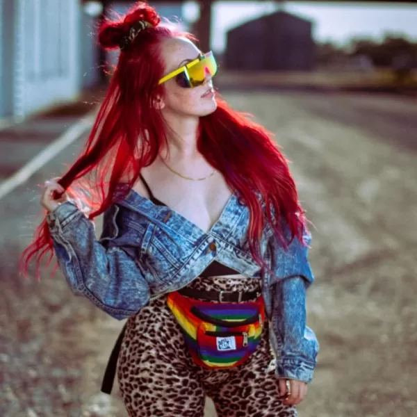 FEISEDY Oversized Mirror Shield Sport 80s Sunglasses Ski Goggles Flat Top One Piece Futuristic Visor Women Men B2522002 Yellow Frame Yellow Mirrored Lens