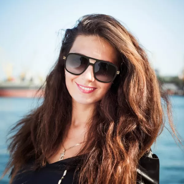 FEISEDY Retro Aviator Sunglasses for Women Men Vintage Trendy Oversized Square Shades UV400 B0106Black Frame  Gradual Grey Lens