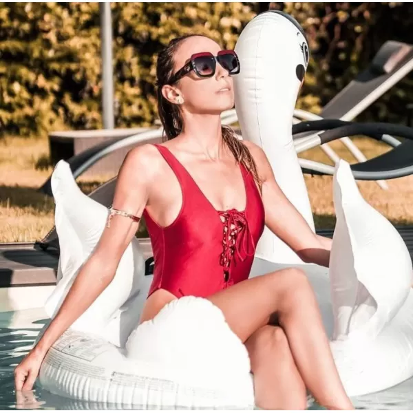 FEISEDY Retro Trendy Square Sunglasses for Women Oversized Stylish Inspired Shades Vintage Desinger Sunglasses B2276003 Pinkyellow FrameRedgrey Lens