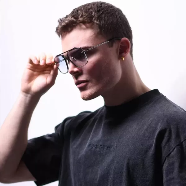 FEISEDY Sunglasses Fashion Square Pilot Sunglasses Vintage Metal Gradient Glasses for Men and Women B4104Sliver FrameGradient Blue Lens