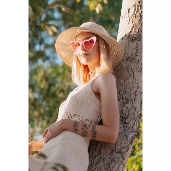 FEISEDY Heart Sunglasses for Women Pink Heart Sunglasses Red Heart Sunglasses Fashion Heart Shaped Glasses B2421PPinkGradual Pink Lens