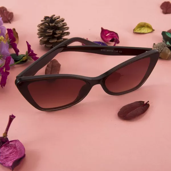 FEISEDY Vintage Small Cat Eye Sunglasses Women Trendy Fashion square Cateye Sunglasses B2725