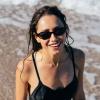 imageFEISEDY Retro Oval Cat Eye Sunglasses for Women 90s Narrow Lightweight Shades Y2k Trendy Sunnies B0257BlackBlack