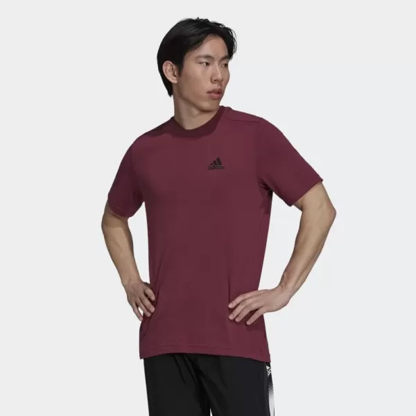 adidas Mens Aeroready Designed 2 Move Feelready Sport TeeVictory CrimsonBlack