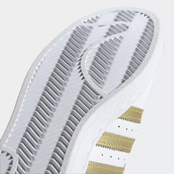 imageadidas Originals Womens SuperstarWhiteGold MetallicWhite