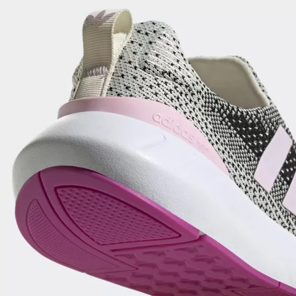 imageadidas Womens Swift Run 22 SneakerCream WhiteClear PinkVivid Pink