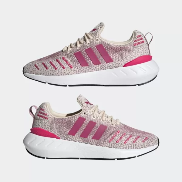 imageadidas Womens Swift Run 22 SneakerEcru TintMagic MauveMagic Mauve