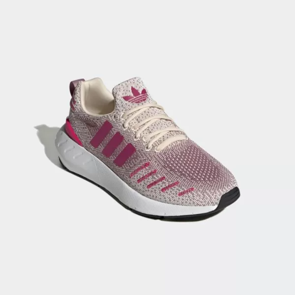 imageadidas Womens Swift Run 22 SneakerEcru TintMagic MauveMagic Mauve