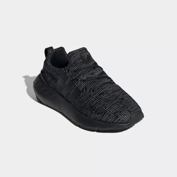 imageadidas UnisexChild Swift Run 22 SneakerBlackGreyWhite