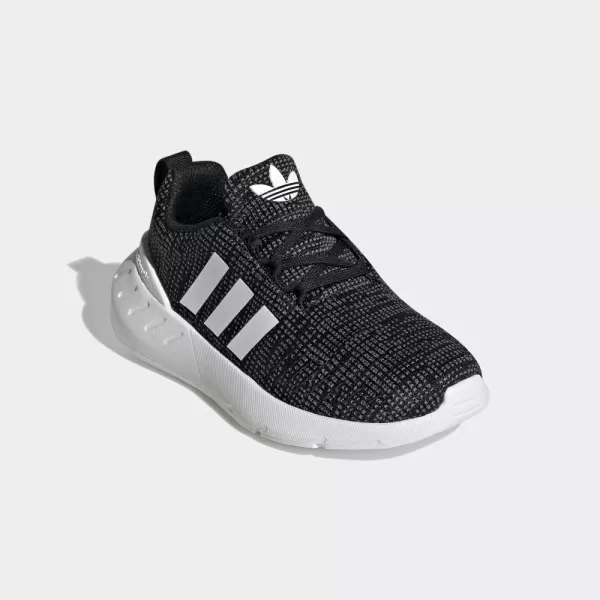 imageadidas UnisexChild Swift Run 22 SneakerBlackWhiteGrey