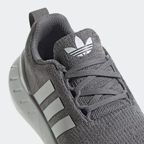 imageadidas UnisexChild Swift Run 22 SneakerGreyCore WhiteGrey