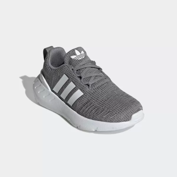 imageadidas UnisexChild Swift Run 22 SneakerGreyCore WhiteGrey