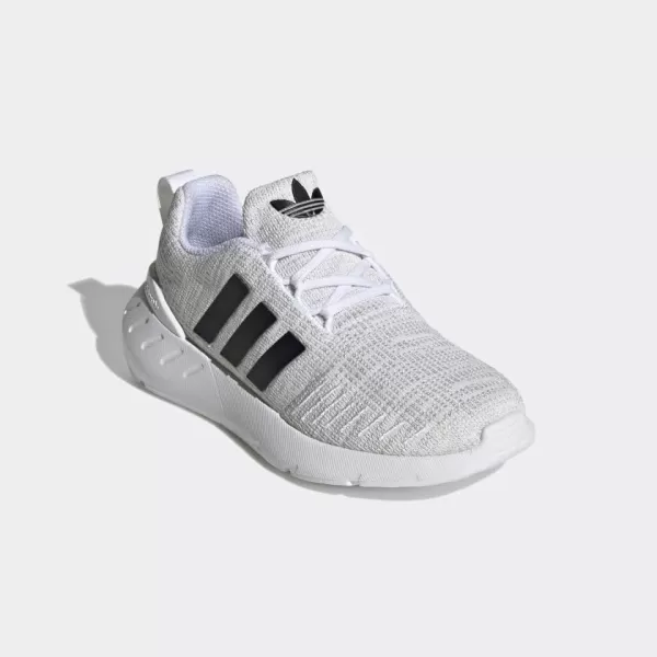 imageadidas UnisexChild Swift Run 22 SneakerWhiteBlackGrey