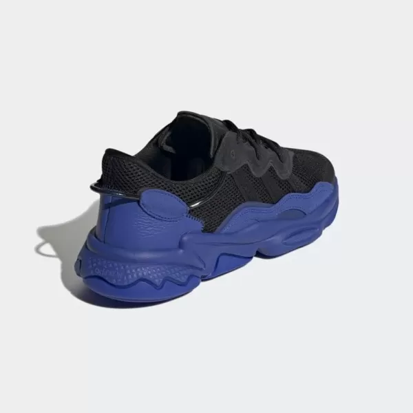 imageadidas Originals Mens Ozweego SneakerCore BlackCore BlackSemi Lucid Blu