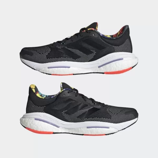 imageadidas Mens Solarglide 5 SneakerBlackMulti