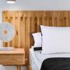 imageUtopia Bedding Bed Pillows for Sleeping Queen Size White Set of 2 Cooling Hotel Quality Gusseted Pillow for Back Stomach or Side SleepersBlack