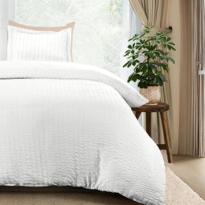 imageUtopia Bedding Duvet Cover Queen Size  1 Duvet Cover with 2 Pillow Shams 3 Pieces Comforter Cover with Zipper Closure  Ultra Soft Brushed Microfiber 90 X 90 Inches Queen Quatrefoil AquaSeer Sucker White