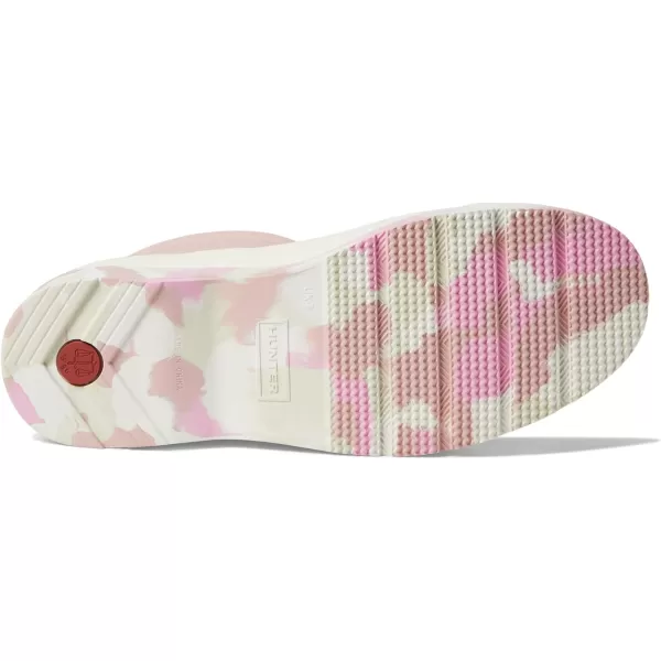 Hunter Play Short Splash Boots for Women Offers Rubber Upper, Recycled Polyester Lining, and Round Toe Design