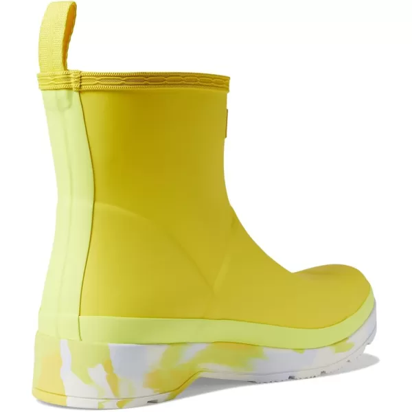 Hunter Play Short Splash Boots for Women Offers Rubber Upper, Recycled Polyester Lining, and Round Toe Design