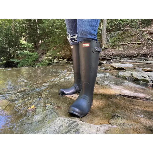 Hunter Womens Original Tall Black Matte Rain Boot - 5 B US US)