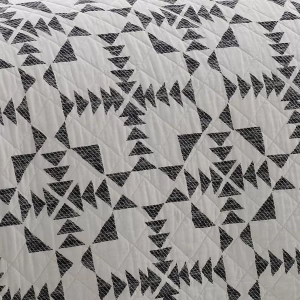 imageEddie Bauer  King Quilt Set Reversible Cotton Bedding with Matching Shams Lightweight Home Decor for All Seasons Arrowhead Charcoal KingArrowhead CharcoalIvory King