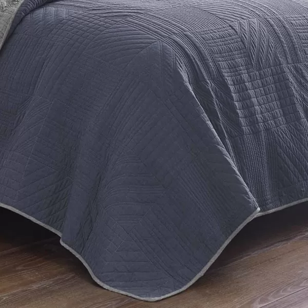 imageEddie Bauer  Twin Quilt Set Reversible Bedding with Matching Sham Lightweight Home Decor for All Seasons Hidden Lake Blue TwinKing Blue