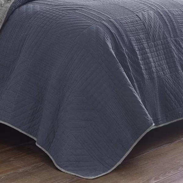imageEddie Bauer  Twin Quilt Set Reversible Bedding with Matching Sham Lightweight Home Decor for All Seasons Hidden Lake Blue TwinQueen Blue