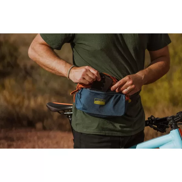 imageEddie Bauer 3l Field Pack with Adjustable WaistbandCarbon BlackSienna