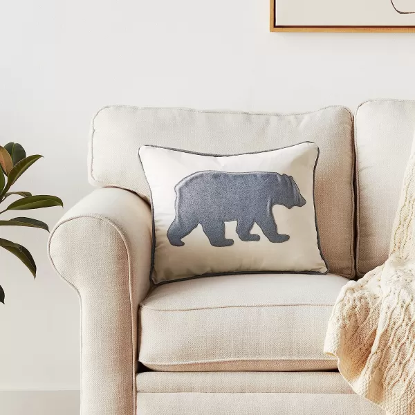 imageEddie Bauer Home Throw Pillow with Zipper Closure Perfect Home Decor for Bed or Sofa 16 x 20 Bear Twill Black1 Count Pack of 1 Bear Twill Grey