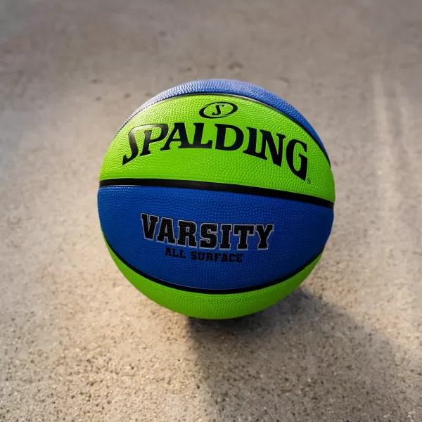 Spalding Varsity Outdoor Basketball