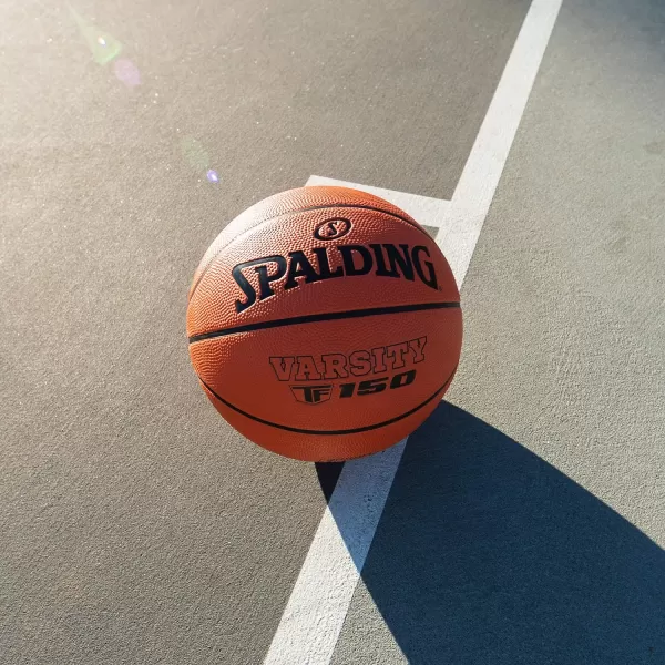 Spalding Varsity TF-150 Indoor-Outdoor Basketball