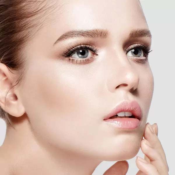 KISS Looks So Natural False Eyelashes, 'Flirty', 12 mm, Includes 1 Pair Of Lash, Contact Lens Friendly, Easy to Apply, Reusable Strip Lashes)