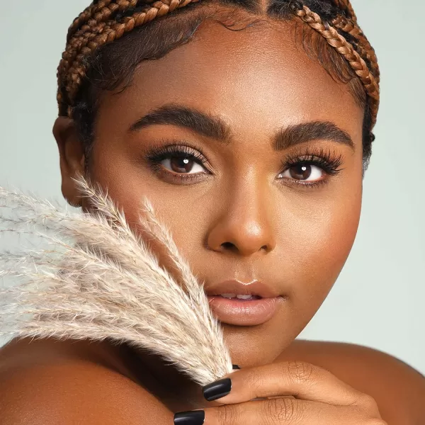 KISS Sister Nature False Eyelashes, Sage', 12 mm, 100% Natural Hair, Recyclable Paper Box, Printed with Soy Ink, Cruelty Free, Vegan, Includes 1 Pair of Reusable Strip Lashes