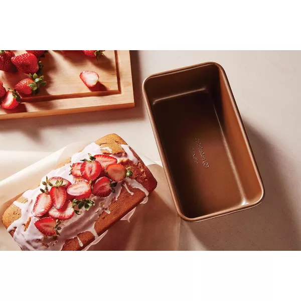 Calphalon Simply Calphalon Nonstick Bakeware, Loaf Pan, 4.5 inch by 8.5 inch