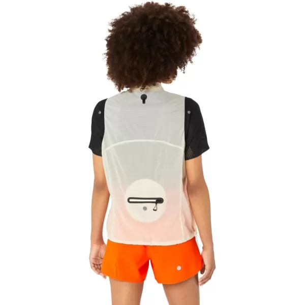 imageASICS Womens METARUN PACKABLE GILET ApparelBirch